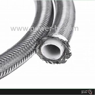 شیلنگ تفلون بخار استیلSAE 100 R14 یکی از انواع شیلنگ‌های هیدرولیک است که برای انتقال مایعات هیدرولیک مبتنی بر نفت یا آب در دماهای بالا و پایین طراحی شده است. این شیلنگ به دلیل ویژگی‌های خاص خود، در صنایع مختلفی مانند هوافضا، خودروسازی، و صنایع شیمیایی مورد استفاده قرار می‌گیرد.